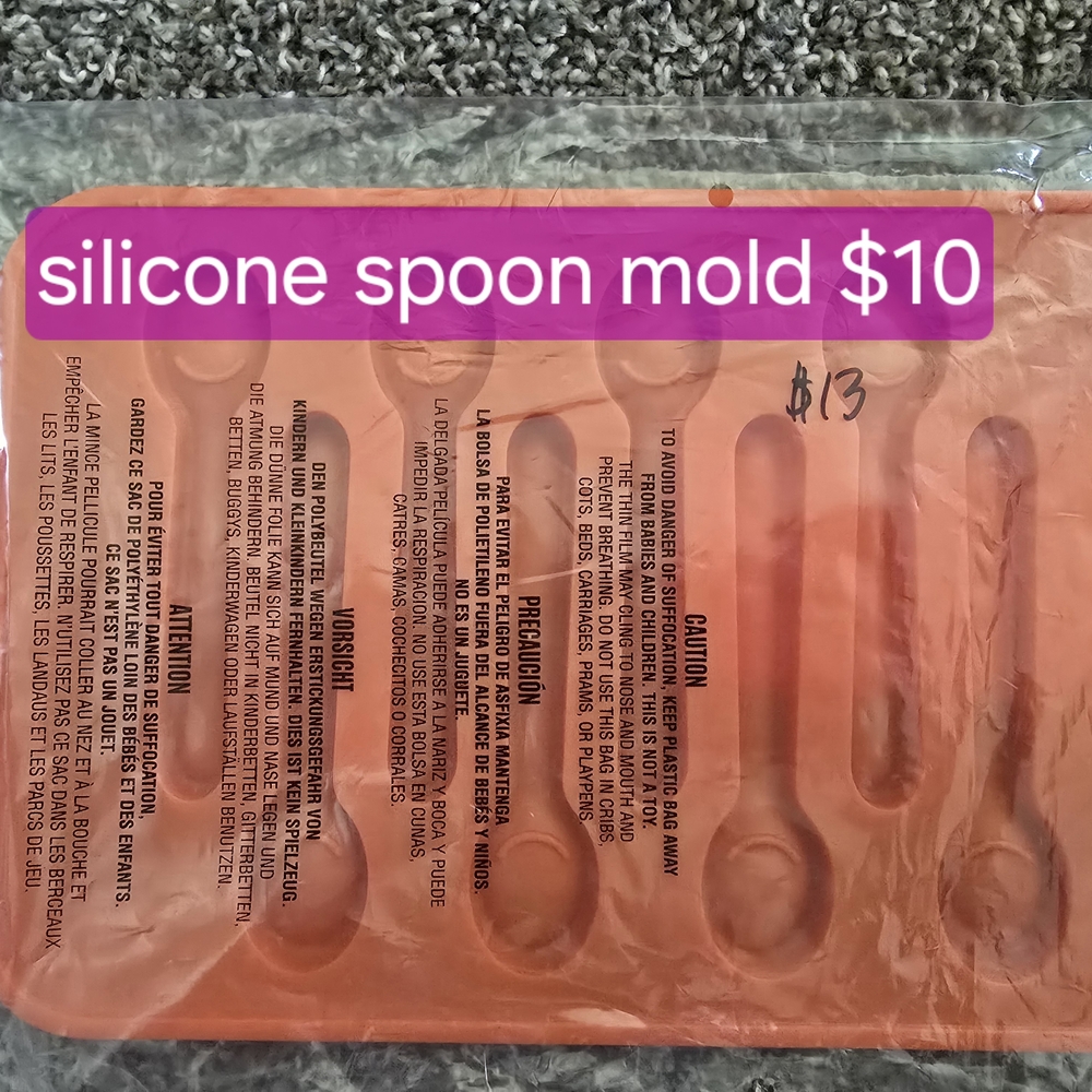 Pampered Chef Orange Silicone Spoon Mold